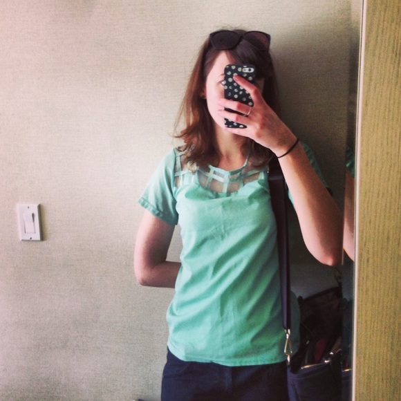 Hello. - Picture 1 of 2